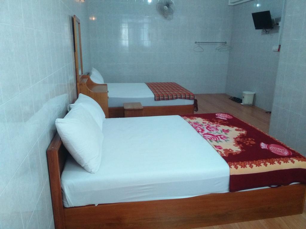 Penguin Hotel Каутаун Екстериор снимка