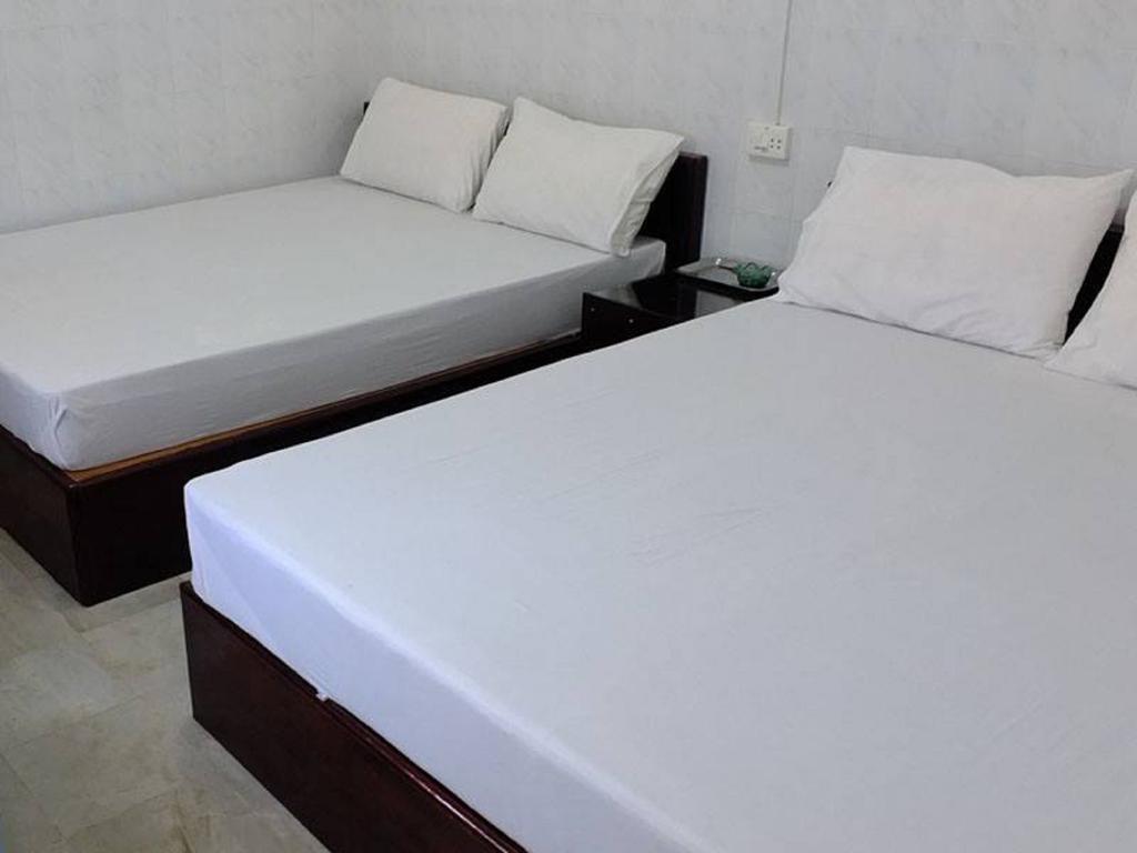 Penguin Hotel Каутаун Екстериор снимка